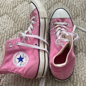 Pink converse